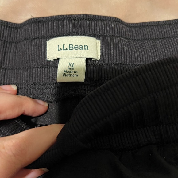 L.L. Bean lounge pants - Picture 2 of 2